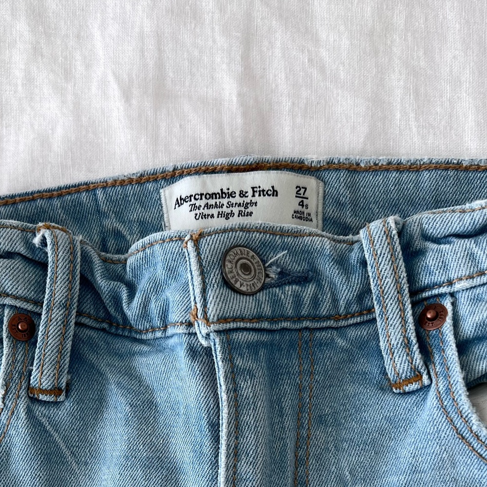 Abercrombie & Fitch - the ankle straight - 4S